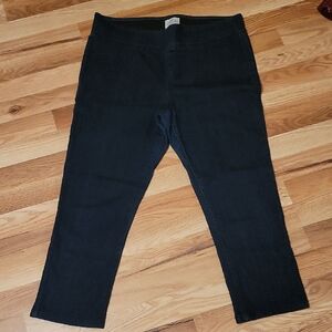St. John's Bay Dark Denim Cropped Jeans Size Large